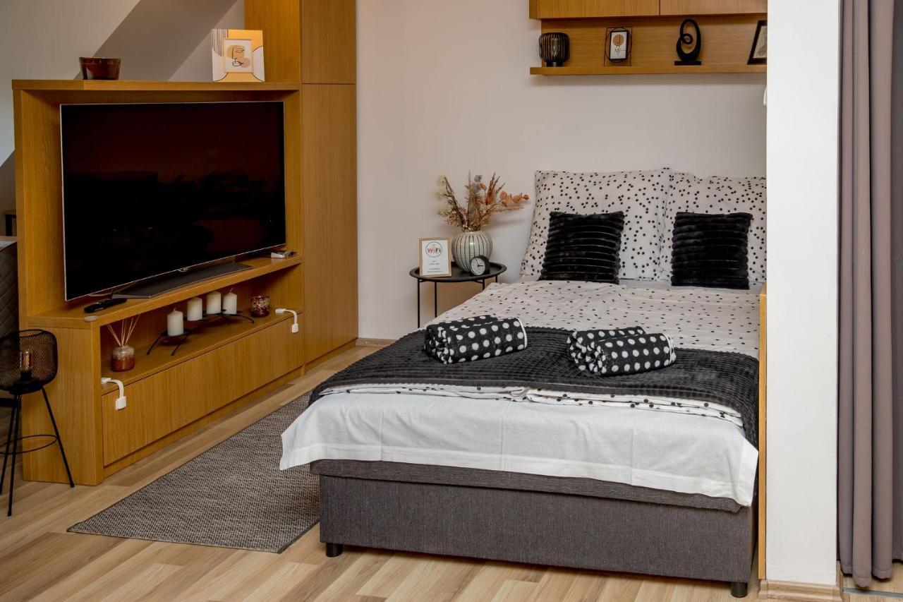 Rose Gold Apartment Zalaegerszeg Eksteriør billede